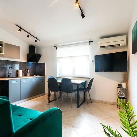 Apartman Smaragd Fažana Esterno foto
