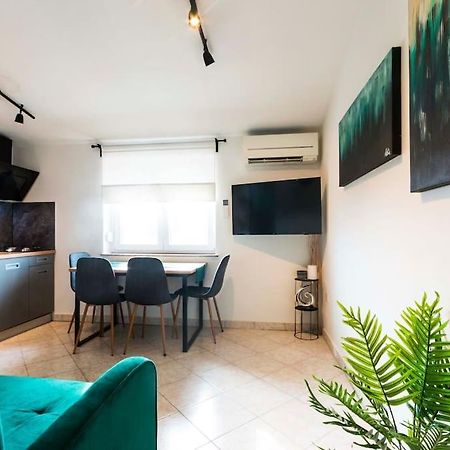 Apartman Smaragd Fažana Esterno foto