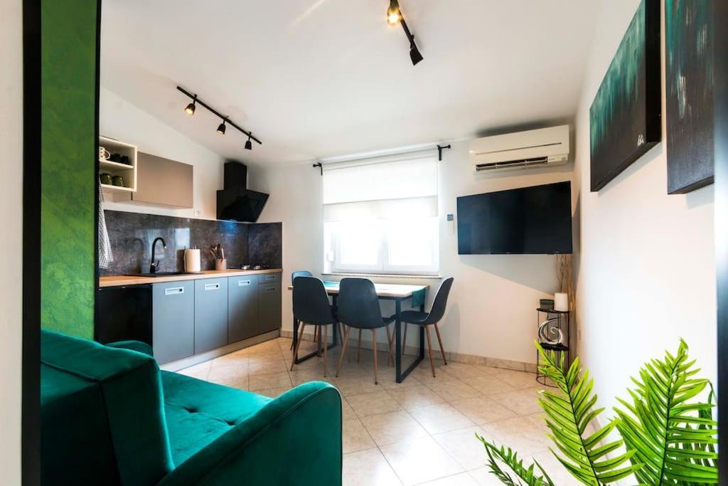 Apartman Smaragd Fažana Esterno foto